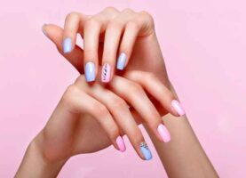 How to make a semi-permanent manicure at home?